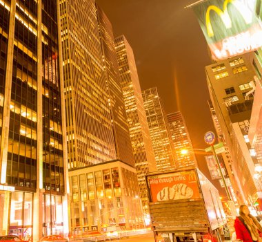 New York - 20 Aralık 2013: Aşağı Manhattan 'ın 20 Aralık' ta New York, ABD 'de görülmesi. New York 'ta en iyi gece manzarası var.