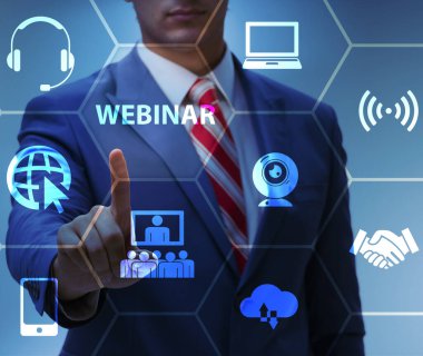 Çevrimiçi webinar konsepti işadamı