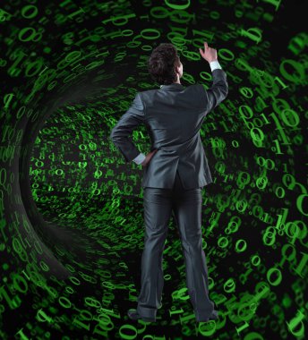 İkili sayılardan oluşan huniye karşı iş adamı