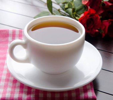 Yemek konseptinde bir fincan çay.