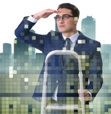 İş adamı iş dünyasında merdiveni tırmanır