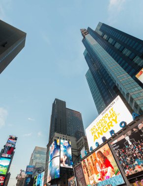 New york - 22 Aralık 2013: ABD, new york times Meydanı üzerinde Aralık 22. Times square new York'ta spot en popüler turist olduğunu