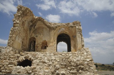 Migdal Tsedek Milli Parkı 'ndaki harabeler. İsrail
