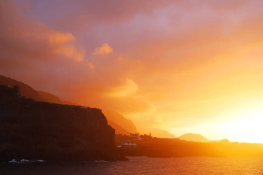 San Marcos sahilindeki uçurumlar, Tenerife, Kanarya Adaları, İspanya