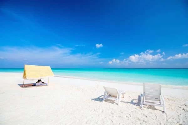 Bella Spiaggia Tropicale Sull Isola Esotica Alle Maldive — Foto Stock