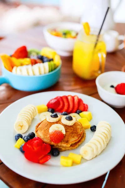 Kids Breakfast Delicious Pancakes Berries Served Breakfast — 스톡 사진
