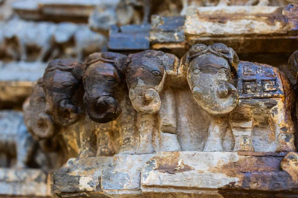 Zbliżenie Kamiennych Rzeźb Starożytnej Hinduskiej Świątyni Jaipur Indie — Zdjęcie stockowe