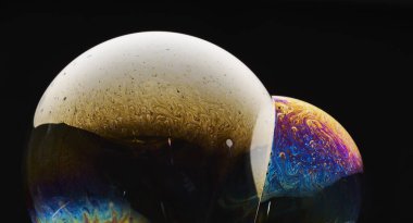 Alan soyutlaması: sabun köpüğü stilinde parlak renk taşar. Işık ve dokuların oyunu evrendeki bir gezegenin etkisini yaratır. Sanat ve gelecekçilik kavramları için ideal..