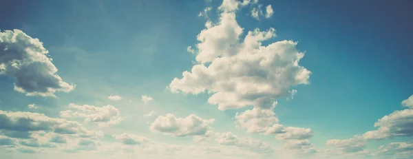 Der Sommer Färbt Himmel Und Wolken Hintergrund Natur — Stockfoto
