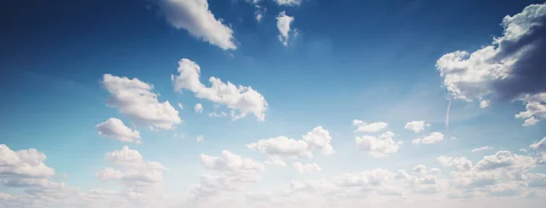 องฟ าและเมฆ นหล งธรรมชาต — ภาพถ่ายสต็อก
