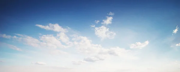 ดราม องฟ าและเมฆฤด Ultramarine กลางแจ — ภาพถ่ายสต็อก