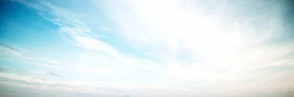 Zomer Kleuren Lucht Wolken Natuur Achtergrond — Stockfoto