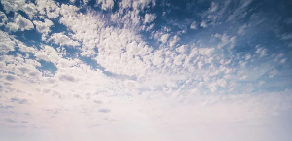 Cielo Nubes Aire Brillante —  Fotos de Stock