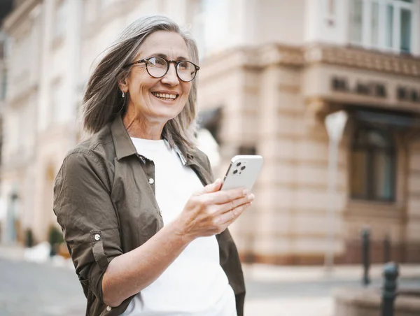 Old Caucasian Woman Texting Message Mobile Phone While Standing Street — Stock Photo, Image