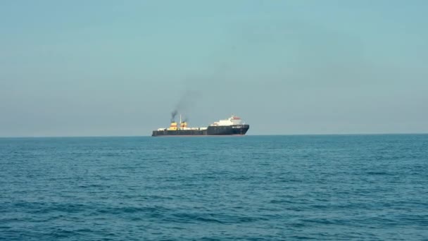 Вантажний Корабель Морі Лінії Горизонту — стокове відео