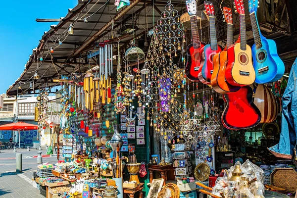 Mercado Pulgas Guitarras Recuerdo Multicolores Brillantes Finjans Cafetera Decoraciones Jardín —  Fotos de Stock