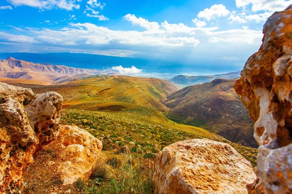Alte Terrakottafarbene Berge Umgeben Das Heilende Wasser Des Toten Meeres — Stockfoto