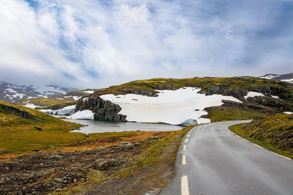 Snow Road Norvegia Bjorgavegen Incredibile Viaggio Nel Nord Della Norvegia — Foto Stock