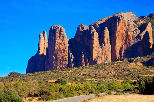 Foothills Pyrenees Sunny Afternoon Magnificent Mallets Riglos Conglomerate Rock Formations — Stock Photo, Image