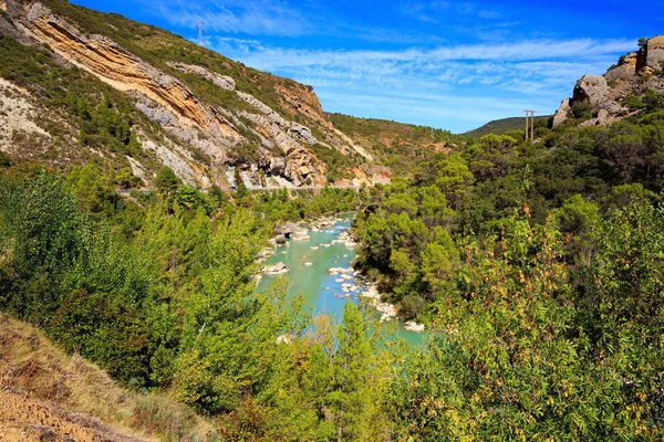 风景如画的Gallego河流经峡谷 瑞格洛斯伟大的Mallets 美丽的岩石 比利牛斯山麓的一部分 阿拉贡浪漫的西班牙之行 — 图库照片