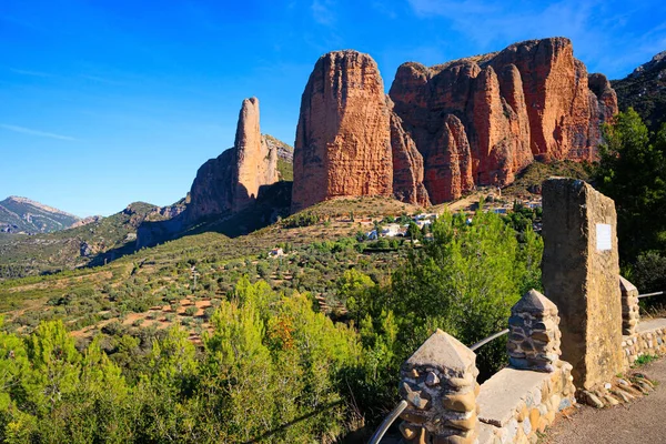 Part Foothills Pyrenees Magnificent Mallets Riglos Conglomerate Rock Formations Romantic — Stock Photo, Image