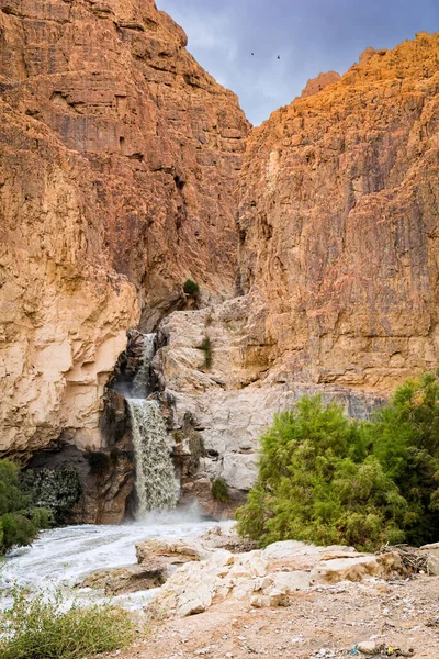Cachoeira Poderosa Deserto Judéia Torno Mar Morto Após Fortes Chuvas — Fotografia de Stock
