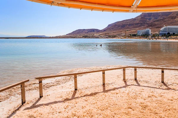 Länge Täckt Galleri Stranden Den Avrinningslösa Saltsjön Mellanöstern Avdunstat Salt — Stockfoto