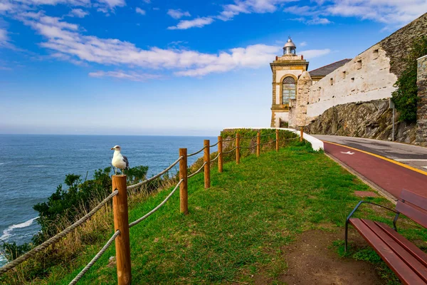 Hermoso Camino Faro Inusual Arquitectura Impresionante Luarca Costa Atlántica Asturias — Foto de Stock