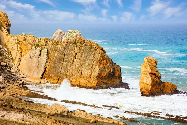 Cantabria Spain Playa Arnia Beach Amazing Geological Formations Amaze Tourists — Stock Photo, Image