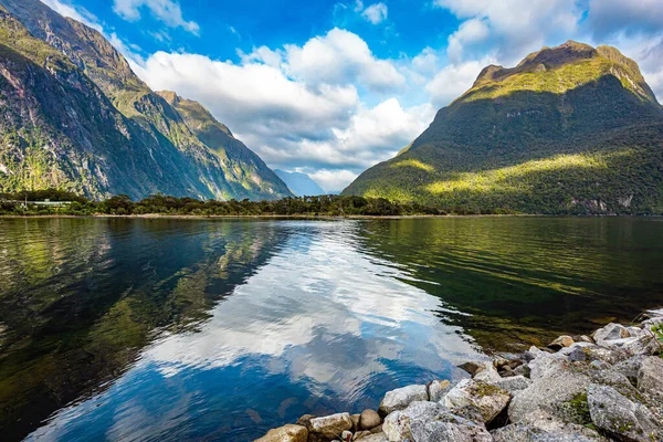 New Zealand South Island Mountains Reflected Smooth Water Fjord Most — Stock Photo, Image
