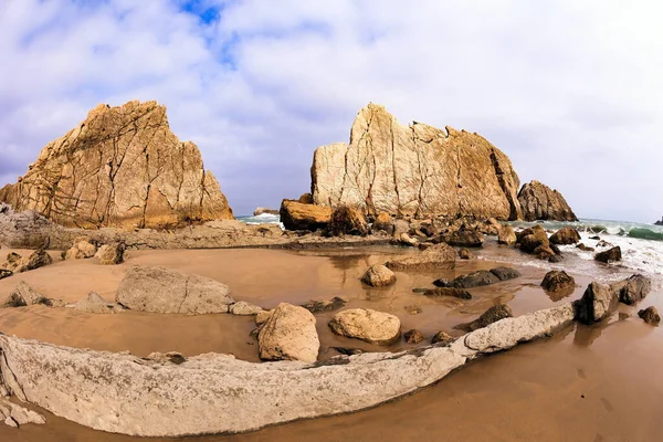 Niesamowite Formacje Skalne Kamienie Skały Plaża Playa Arnia Kantabria Hiszpania — Zdjęcie stockowe
