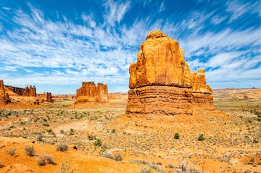 Babil Kulesi. Arches 'ın en parlak ve en resimli parkı. ABD. Kemer ve figür biçimindeki doğal oluşumlar