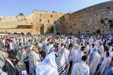 JERUSALEM, ISRAEL - 26 Eylül 2018: Cohanim 'in kutsaması. Büyük dini Yahudi bayramı. Milyonlarca Yahudi 'nin inanç ve güvenilirliğinin sembolü. 