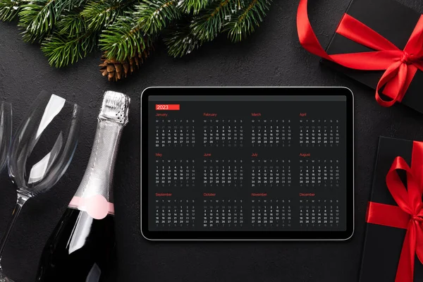 Tafel Met Kalender Geschenkdozen Kerstdecor Sjabloon Voor Het Kerstscherm — Stockfoto