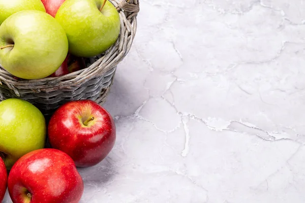 stock image Red and green garden apples. With copy space