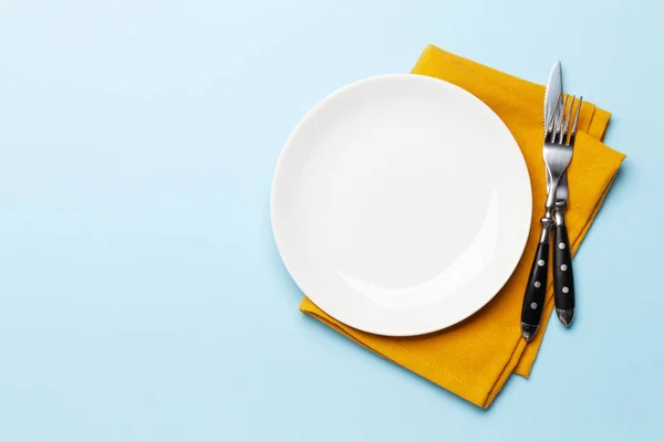 Empty Plate Silverware Top View Flat Lay Copy Space Template — Stock Photo, Image