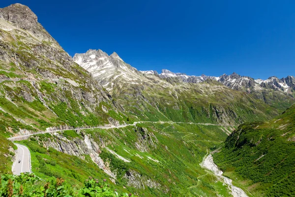 Πανοραμική Άποψη Δρόμο Στις Άλπεις Βουνά Χιόνι Στην Ελβετία — Φωτογραφία Αρχείου