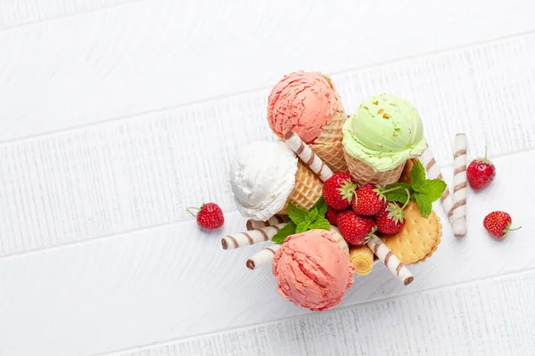 Various Ice Cream Waffle Cones Strawberry Pistachio Vanilla Icecream Flat — Stock Photo, Image