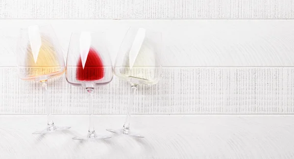 Branco Rosa Taças Vinho Tinto Flat Lay Com Espaço Cópia — Fotografia de Stock