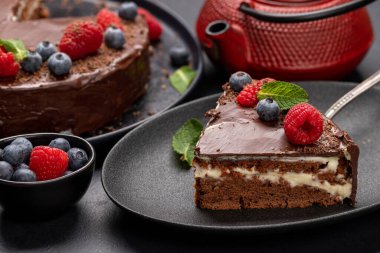 Taze dutlu çikolatalı tatlı.