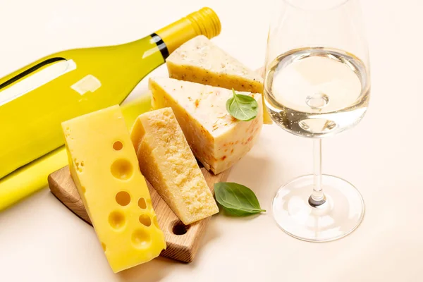 Various Cheese Board White Wine — Stock Photo, Image