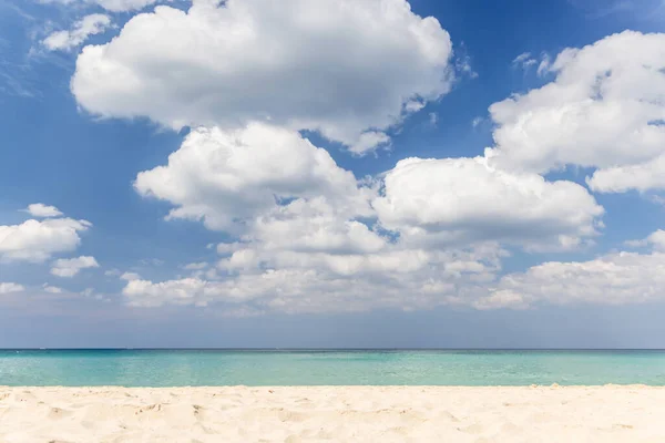 Bright Sand Beach Sea Beautiful Sunny Sky Clouds Travel Vacation — Stockfoto