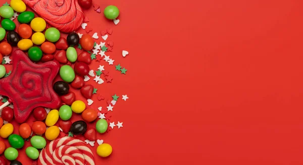 Various Candy Sweets Red Background Copy Space Your Text Flat — Zdjęcie stockowe