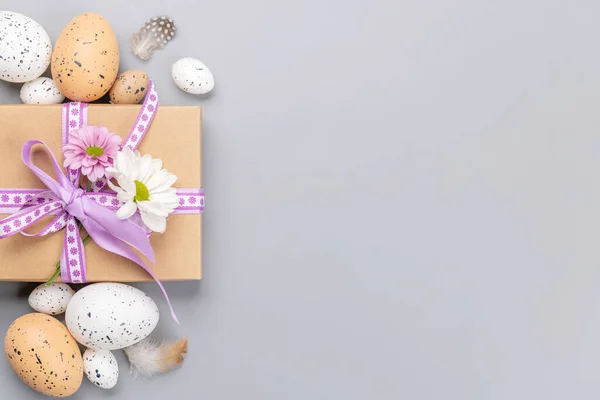 Gift Box Easter Eggs Flowers Space Your Greetings Flat Lay — 图库照片