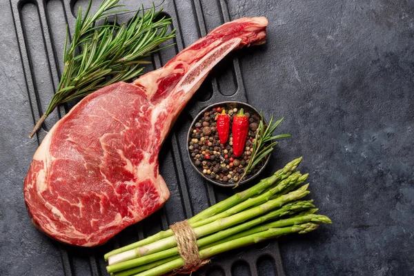 Raw Tomahawk Beef Steak Spices Ready Grilling Flat Lay Copy — Stock Photo, Image