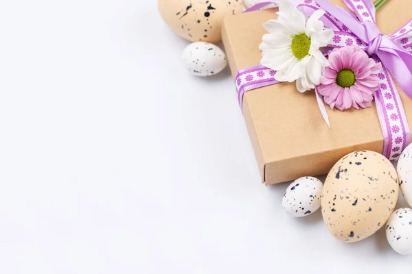 Gift Box Easter Eggs Flowers Space Your Greetings — Fotografia de Stock