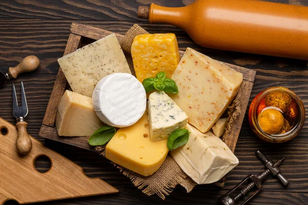 Various Cheese Wine Bottle Flat Lay — Stok fotoğraf