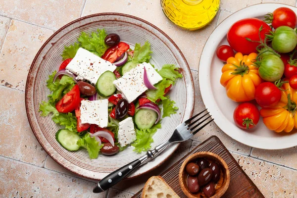 Salată Grecească Legume Proaspete Brânză Feta Plat Lay — Fotografie, imagine de stoc