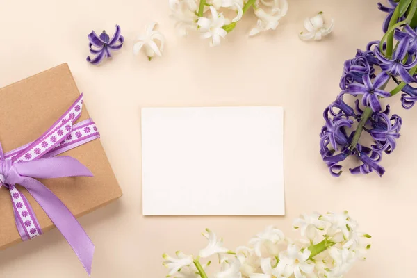Beautiful Gift Box Hyacinth Flowers Blank Greeting Card — Stock Photo, Image