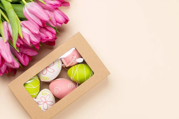 Pink Tulip Flowers Bouquet Gift Box Easter Eggs Flat Lay — Stock Photo, Image